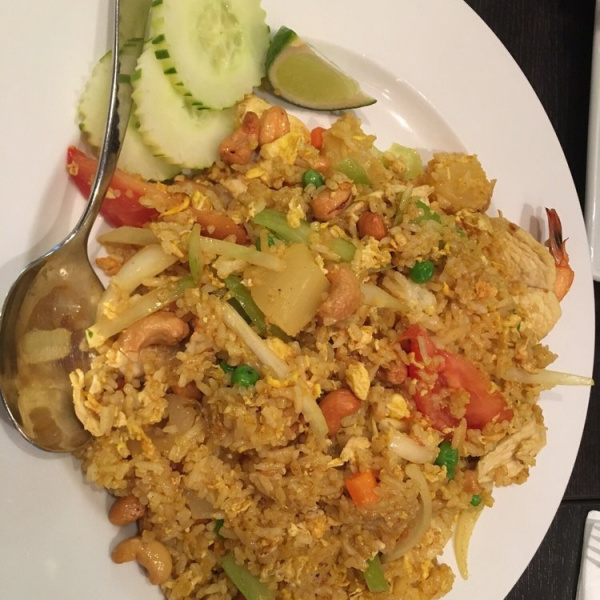 Order Pineapple Fried Rice food online from Chaba Thai Kitchen store, San Diego on bringmethat.com