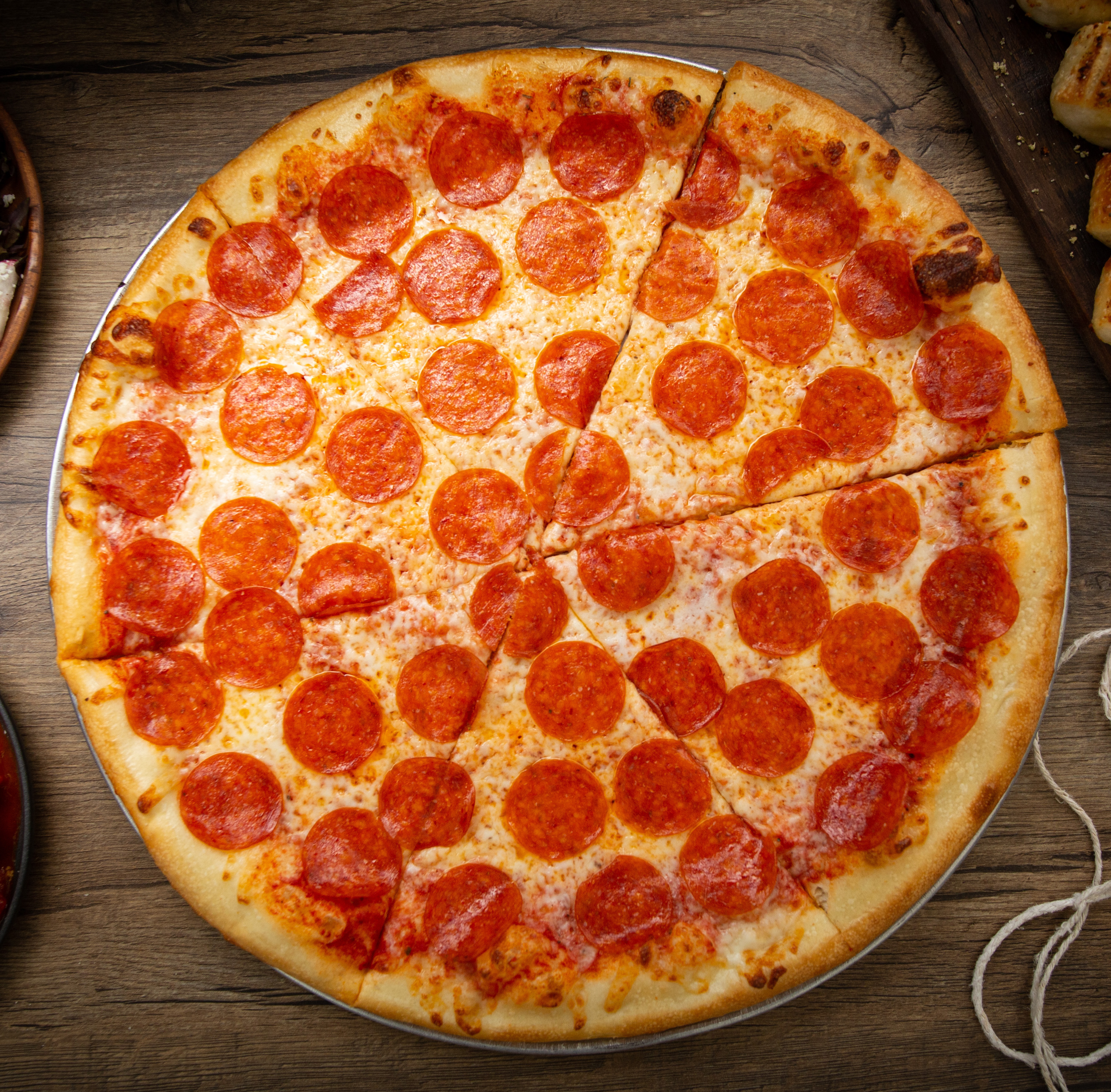 Order 18" Pepperoni Pizza food online from Crave Pizza store, Anaheim on bringmethat.com