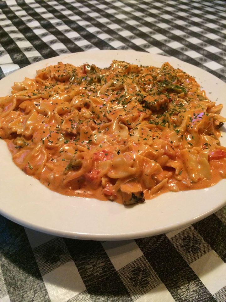 Order Sherry Chicken Pasta food online from Jj Twig Pizza & Pub store, St. Louis on bringmethat.com