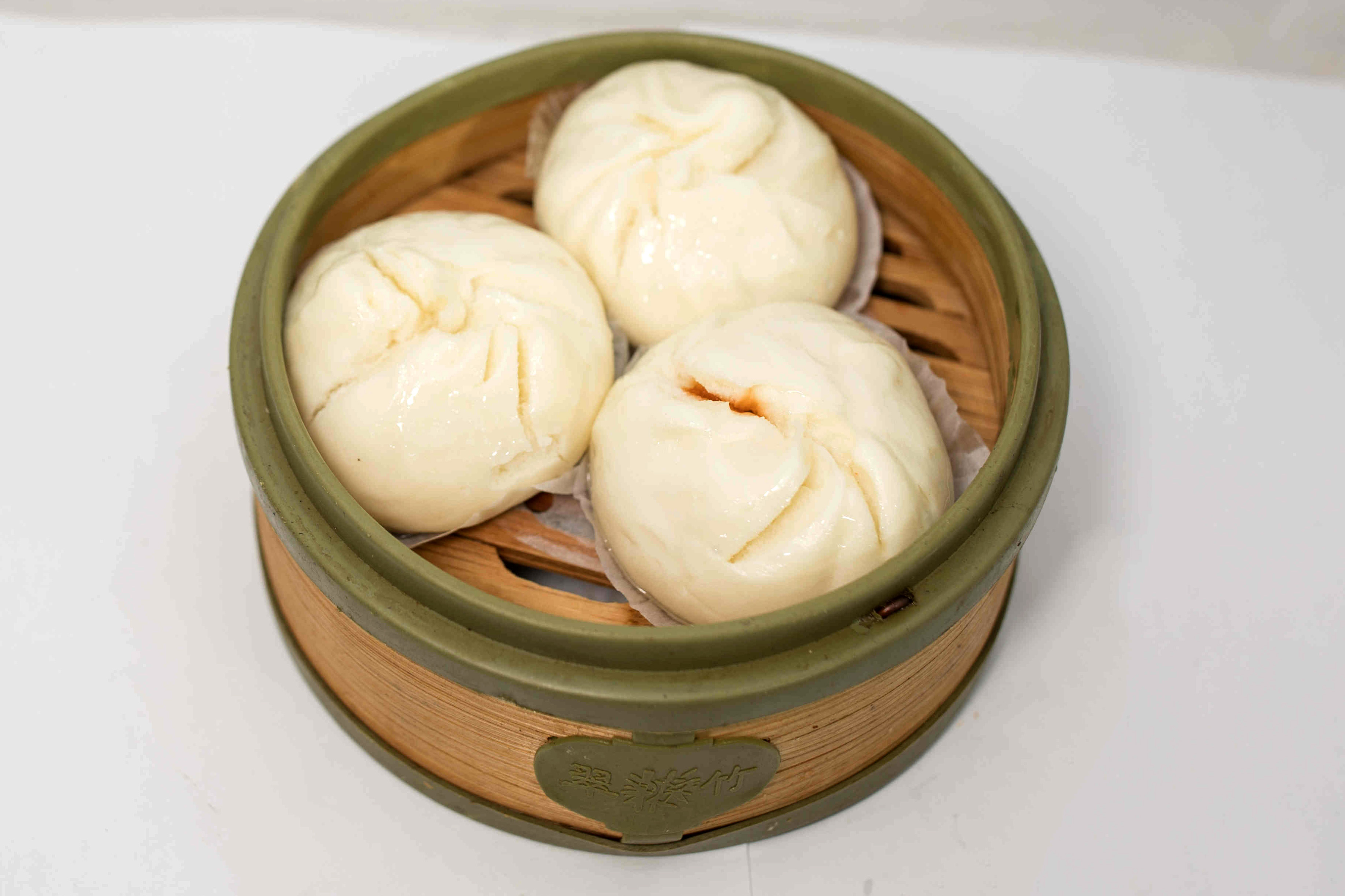 Order Steam Pork Buns food online from Sichuan hot pot cuisine store, New York on bringmethat.com