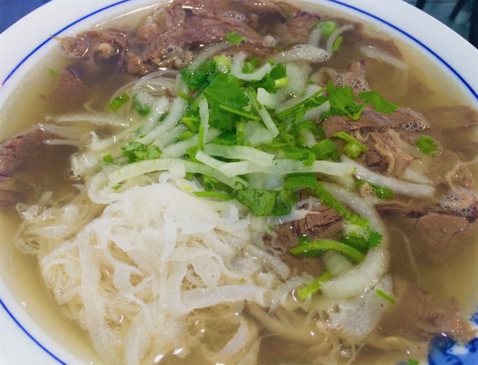 Order P4. Combo Well Done Beef Soup food online from Pho Saigon Express store, Escondido on bringmethat.com