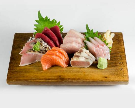 Order Sashimi Deluxe Platter food online from Bar Verde store, Los Angeles on bringmethat.com