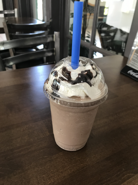 Order Mocha Frap food online from Courtside Caffe store, Los Angeles on bringmethat.com