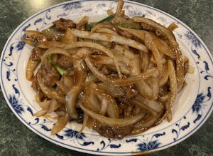 Order Sliced Beef with Scallions & Onions food online from Emerald Garden store, Shrewsbury on bringmethat.com