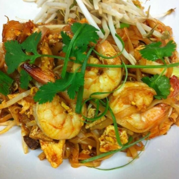 Order Signature Pad Thai food online from Simply thai store, Los Angeles on bringmethat.com