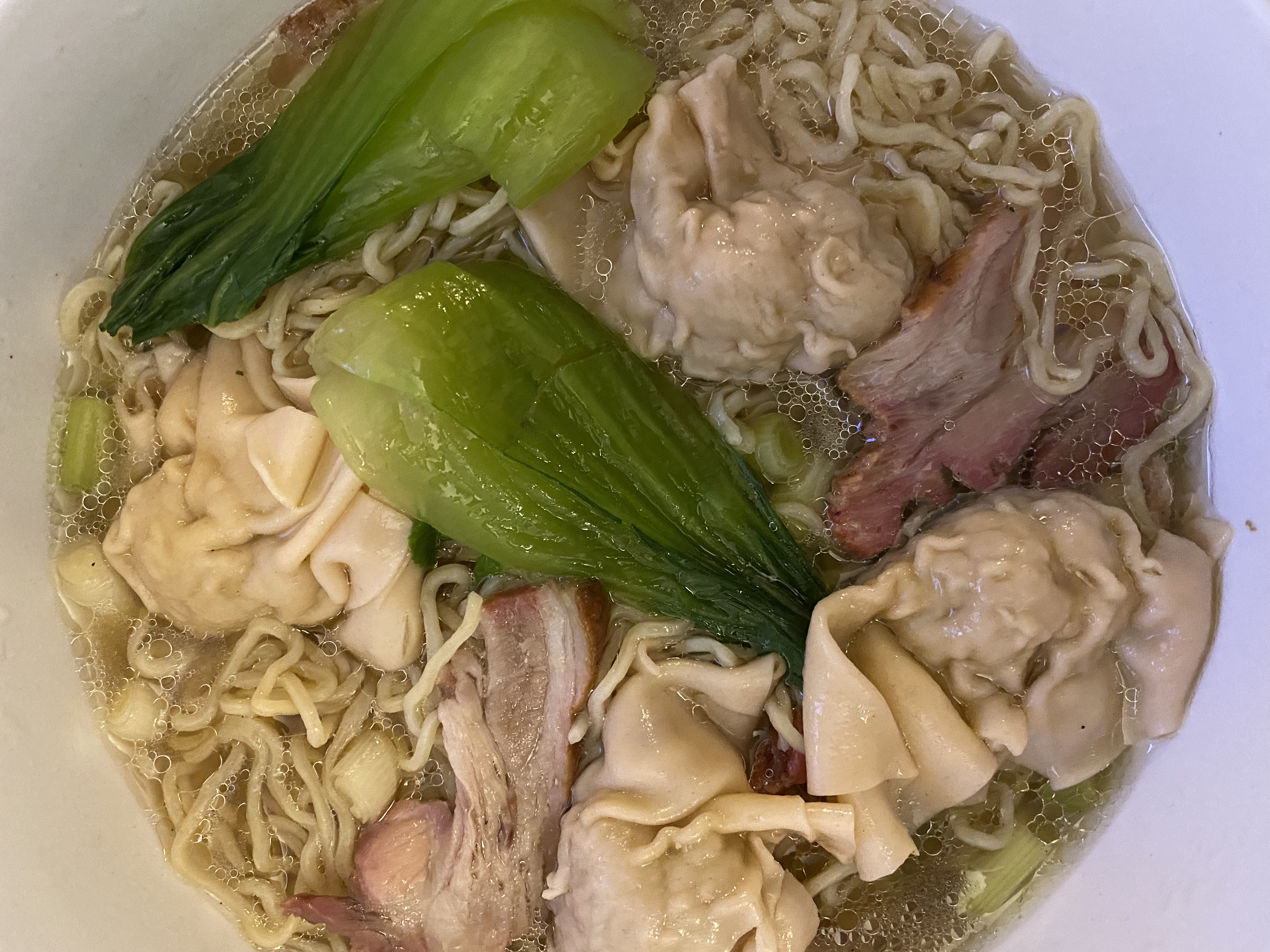 Order Wonton Noodle Soup  food online from Lucky Deli store, Los Angeles on bringmethat.com