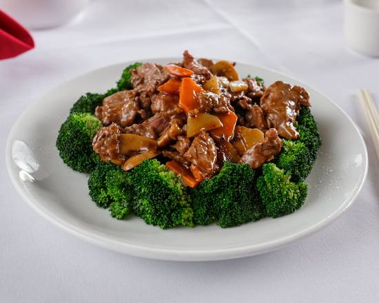 Order Tender Beef with Broccoli food online from Jasmine Seafood Restaurant store, San Diego on bringmethat.com