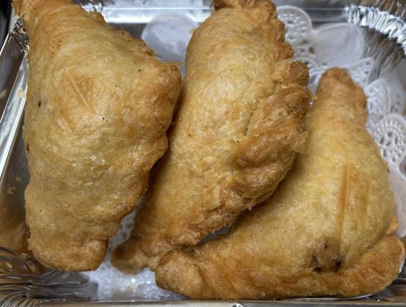 Order Curry Puff food online from Mello Dee Thai store, Orangetown on bringmethat.com