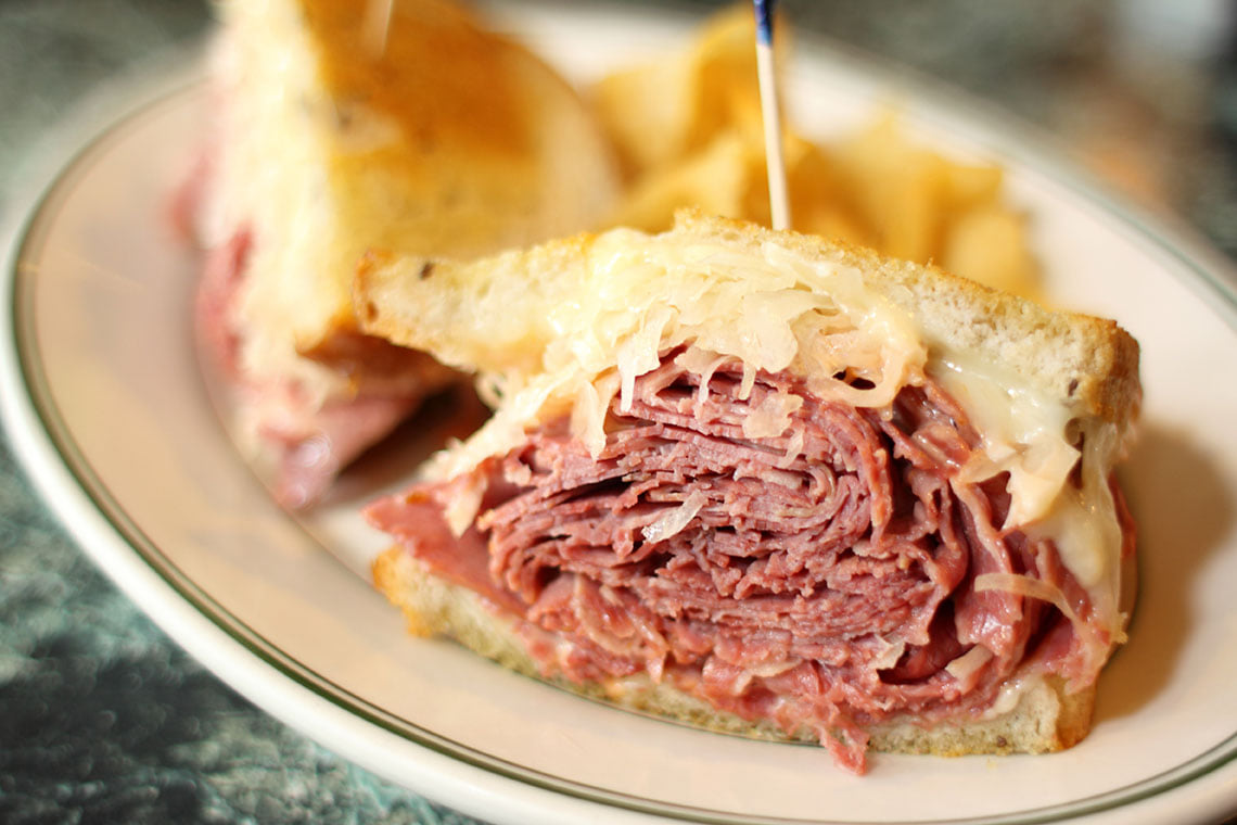 Order Grilled Corned Beef and Swiss Sandwich food online from Flavors Around The Sqaure store, Painesville on bringmethat.com