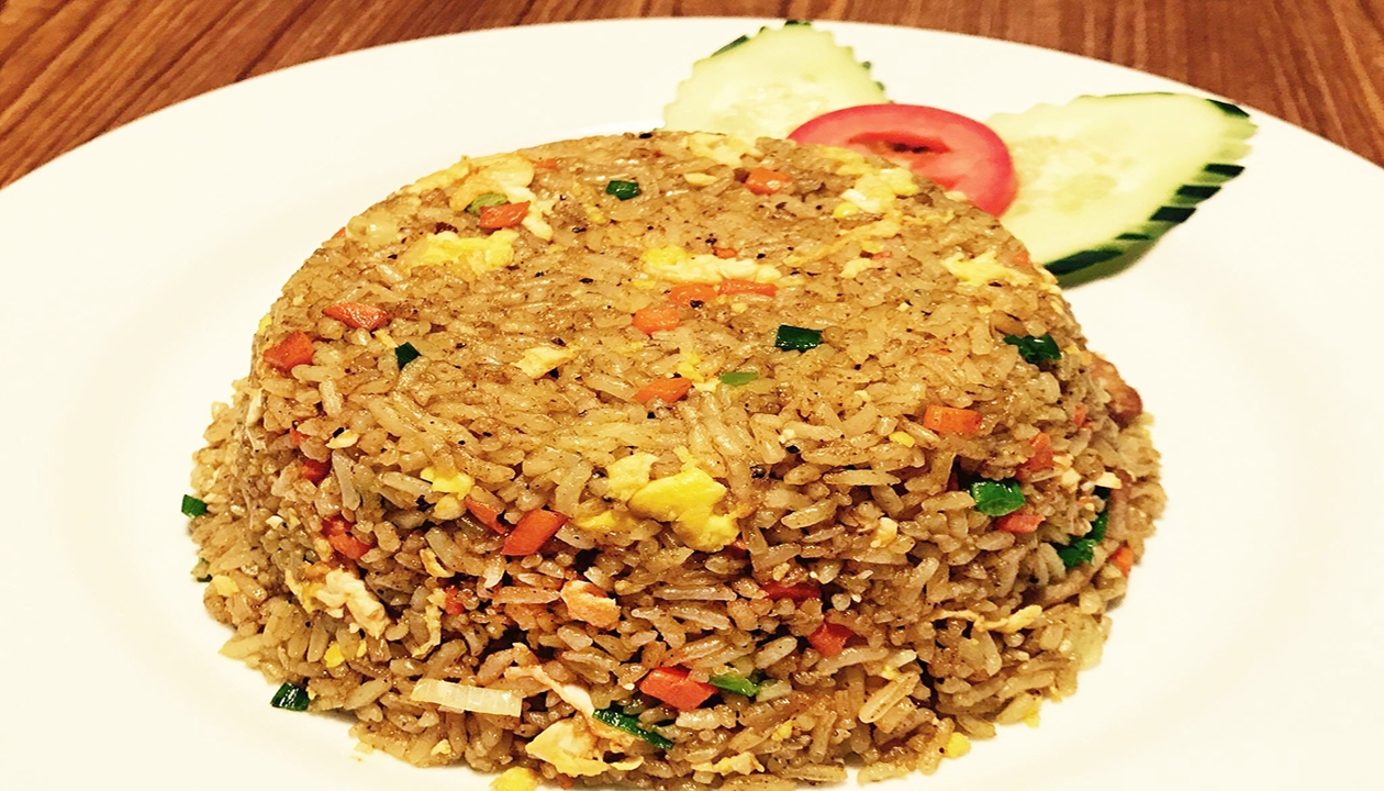 Order C14. Fried Rice Curry food online from Thai Food Owensboro store, Owensboro on bringmethat.com