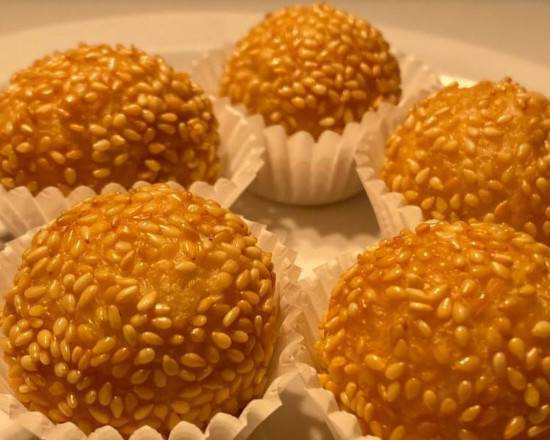 Order FRIED SESAME BALLS (5PSC)芝麻球 food online from China One Express store, Overland Park on bringmethat.com