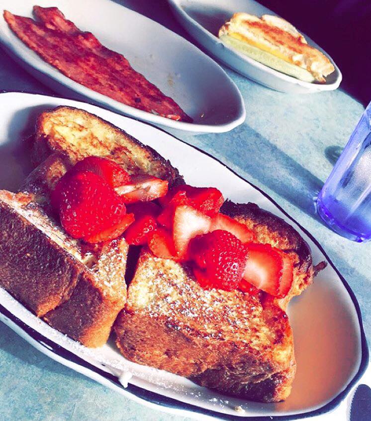 Order Golden Brown French Toast food online from Court square diner store, Long Island City on bringmethat.com