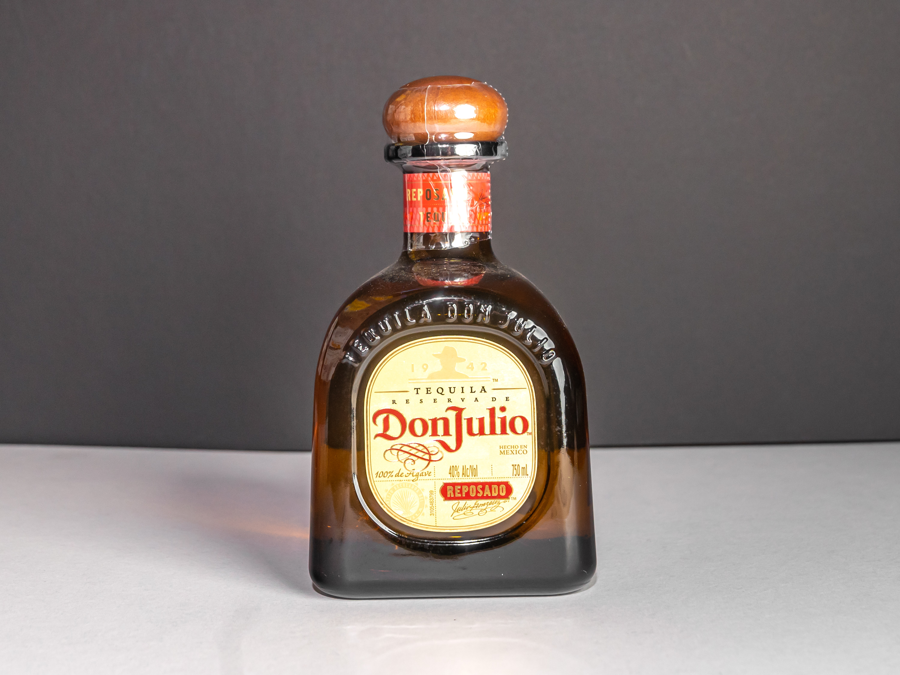 Order Don Julio Reposado, 750 ml Tequila food online from State Market store, San Francisco on bringmethat.com