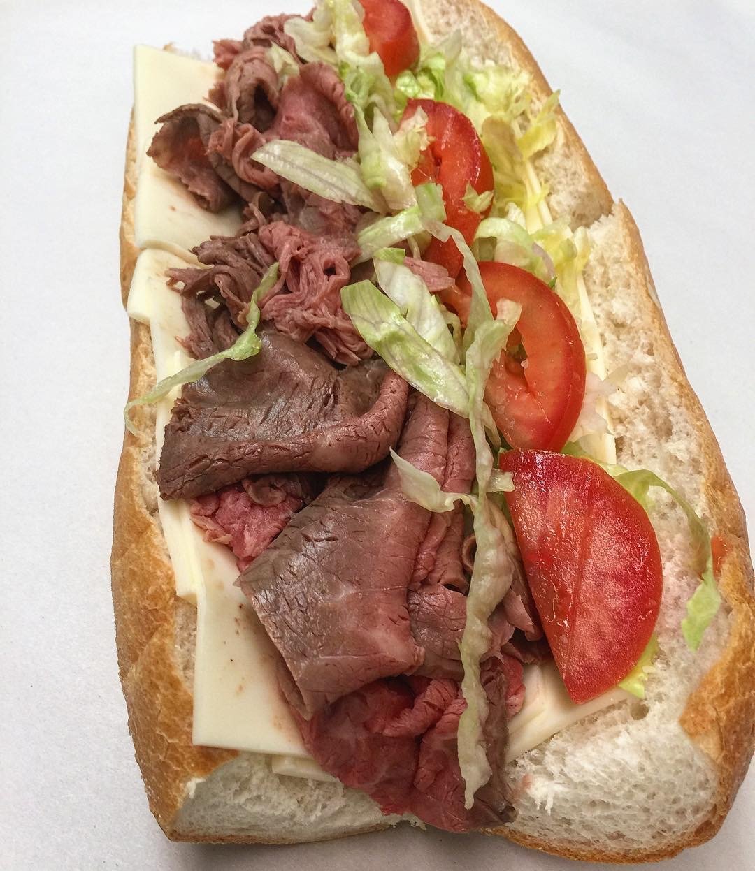 Order Roast Beef with Horseradish Sauce  food online from Upper Sandwiches store, Ocean View on bringmethat.com