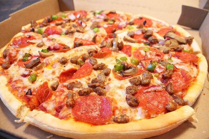 Order Pricebuster Pizzas (Pepperonibuster) food online from Mazzio Italian Eatery store, Norman on bringmethat.com