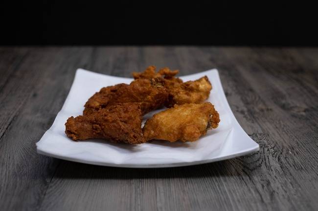 Order Chicken Wings (6 pcs) food online from Sushi Obsession store, Vallejo on bringmethat.com