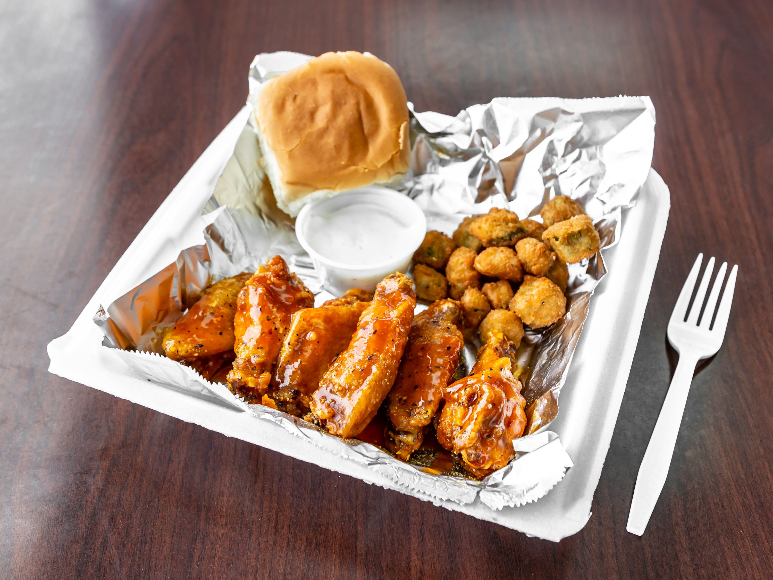 Order 20 Piece Wing Combo food online from Wings Take Out store, Little Rock on bringmethat.com