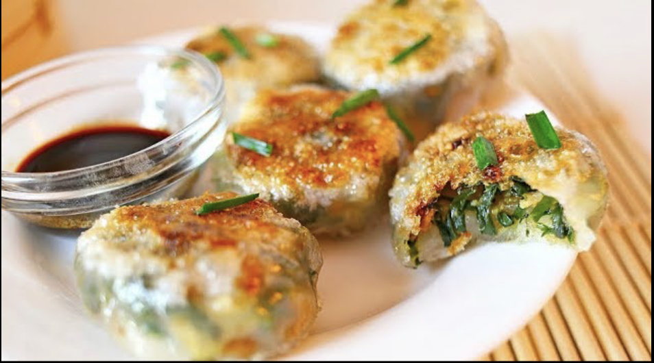 Order Veggie Grilled Dumpling  food online from Clifton thai restaurant store, Clifton on bringmethat.com