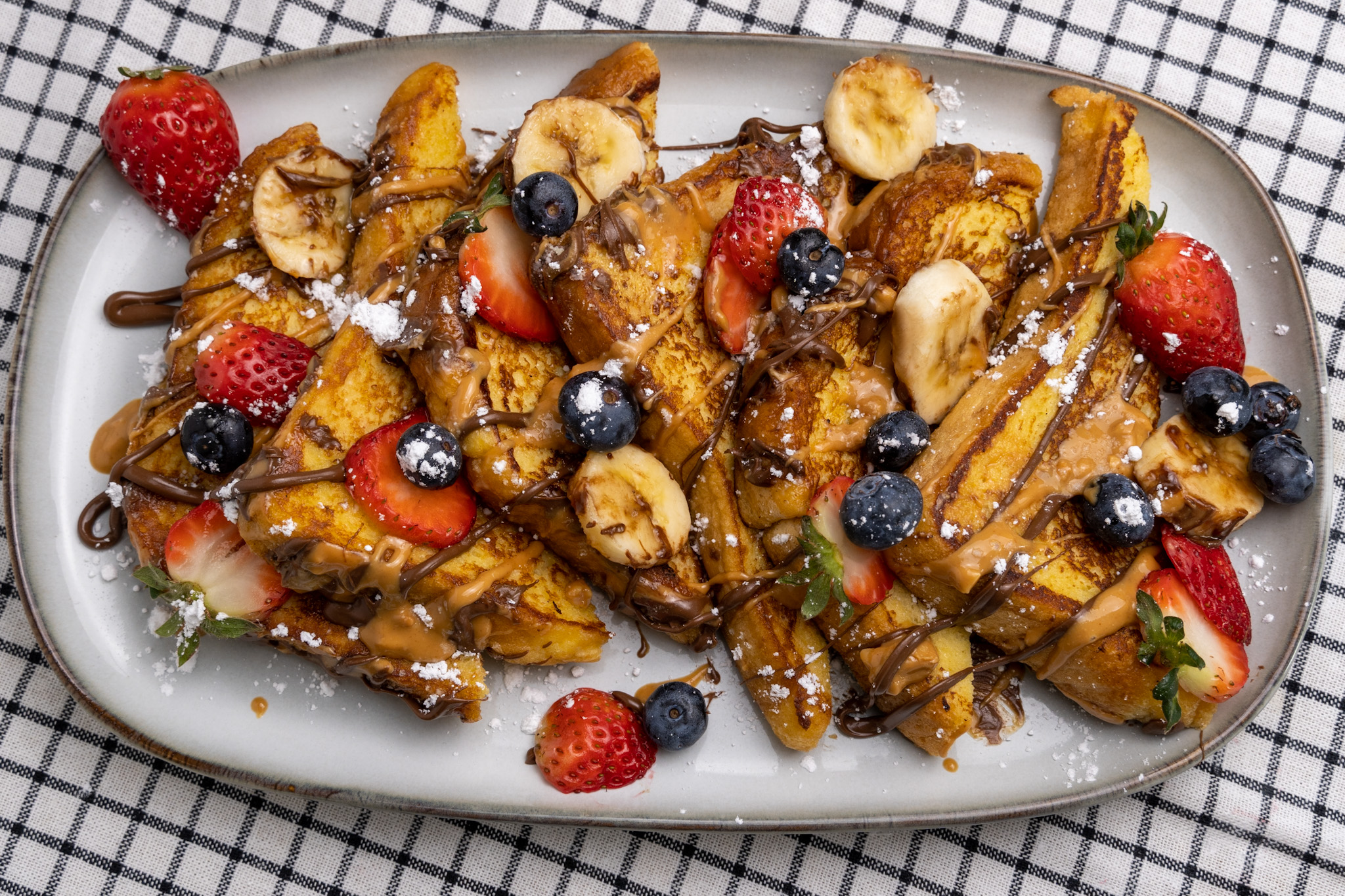 Order Berry Medley French Toast food online from French Toast Cafe store, Los Angeles on bringmethat.com