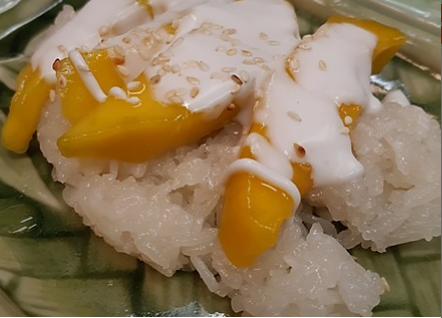 Order Mango Sticky Rice food online from Thaiwat Restaurant store, Reading on bringmethat.com