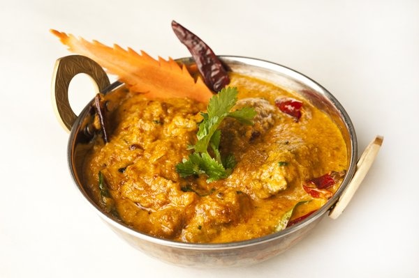 Order Chicken Madras food online from Tava Restaurant store, Morton Grove on bringmethat.com