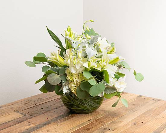 Order Sympathy Arrangement in a Vase food online from @Flowers Northeast El Paso store, El Paso on bringmethat.com