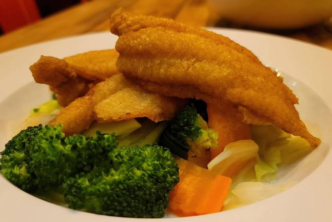 Order Thai-Style Fried Fish food online from Thai Zappz store, Overland Park on bringmethat.com