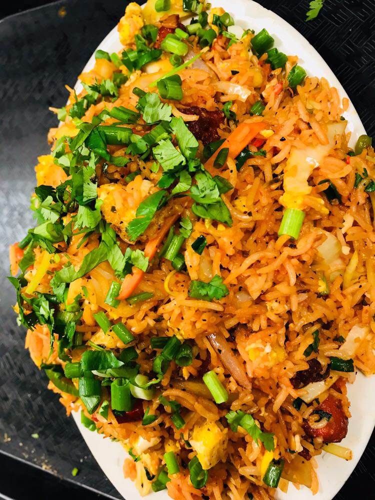 Order Maharaja Chicken Fried Rice food online from Szechuan Restaurant store, Wilmington on bringmethat.com