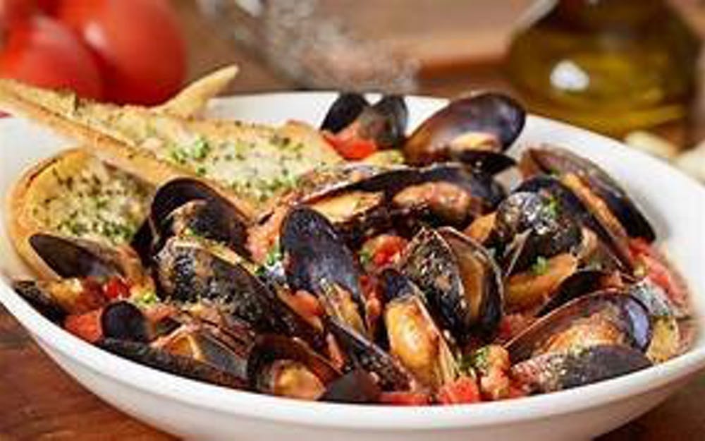 Order Mussels Marinara - Appetizer food online from Pino's Pizzeria store, Easton on bringmethat.com