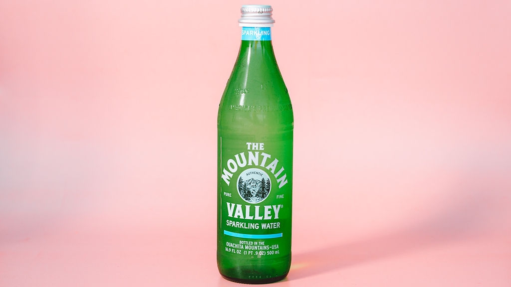 Order *Mountain Valley Sparkling Water (16.9 fl oz) food online from Alfalfa store, Santa Monica on bringmethat.com