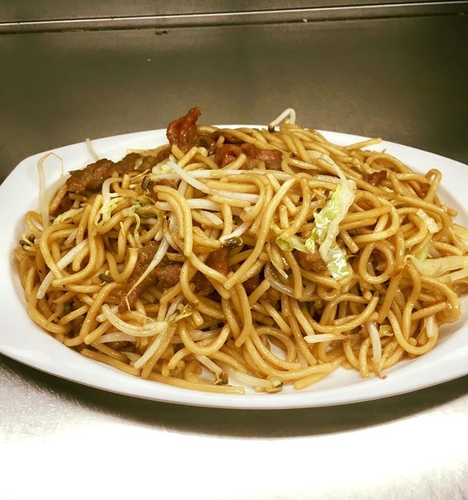 Order 94. Beef  Chow Mein ( Soft Noodle ) food online from China Kitchen store, Greenacres on bringmethat.com