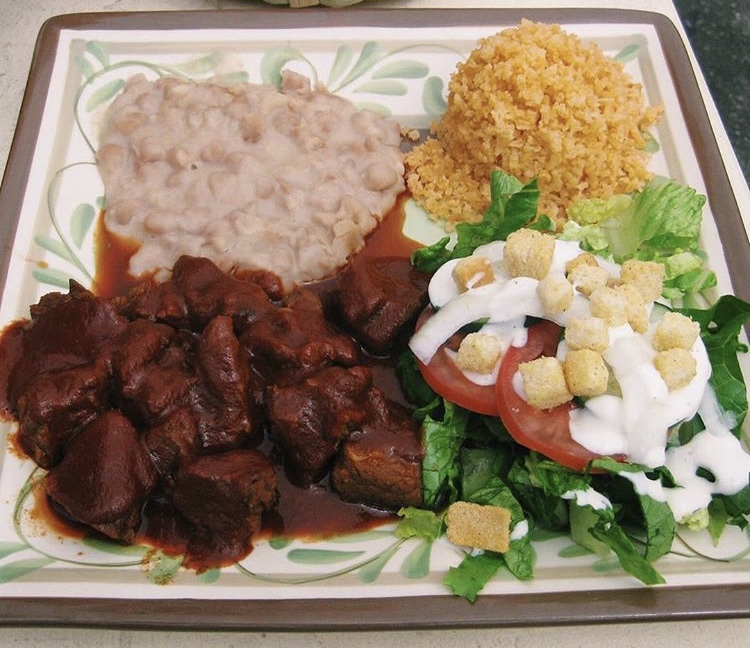 Order Birria Michoacan Style Plate food online from Taqueria Ventura Doña Raquel store, Ventura on bringmethat.com