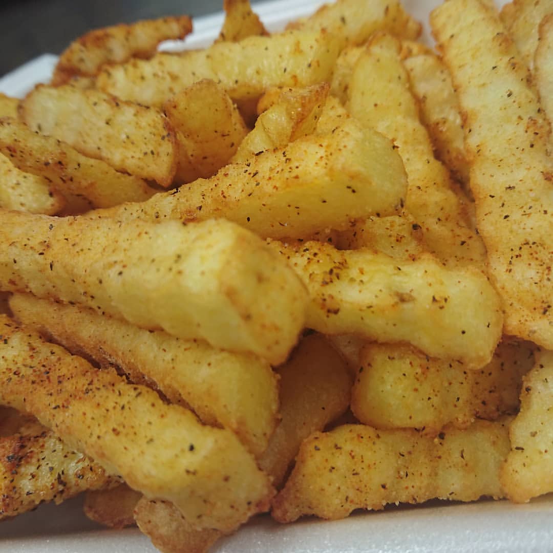 Order French Fries food online from Burgers N Beyond store, Fort Worth on bringmethat.com