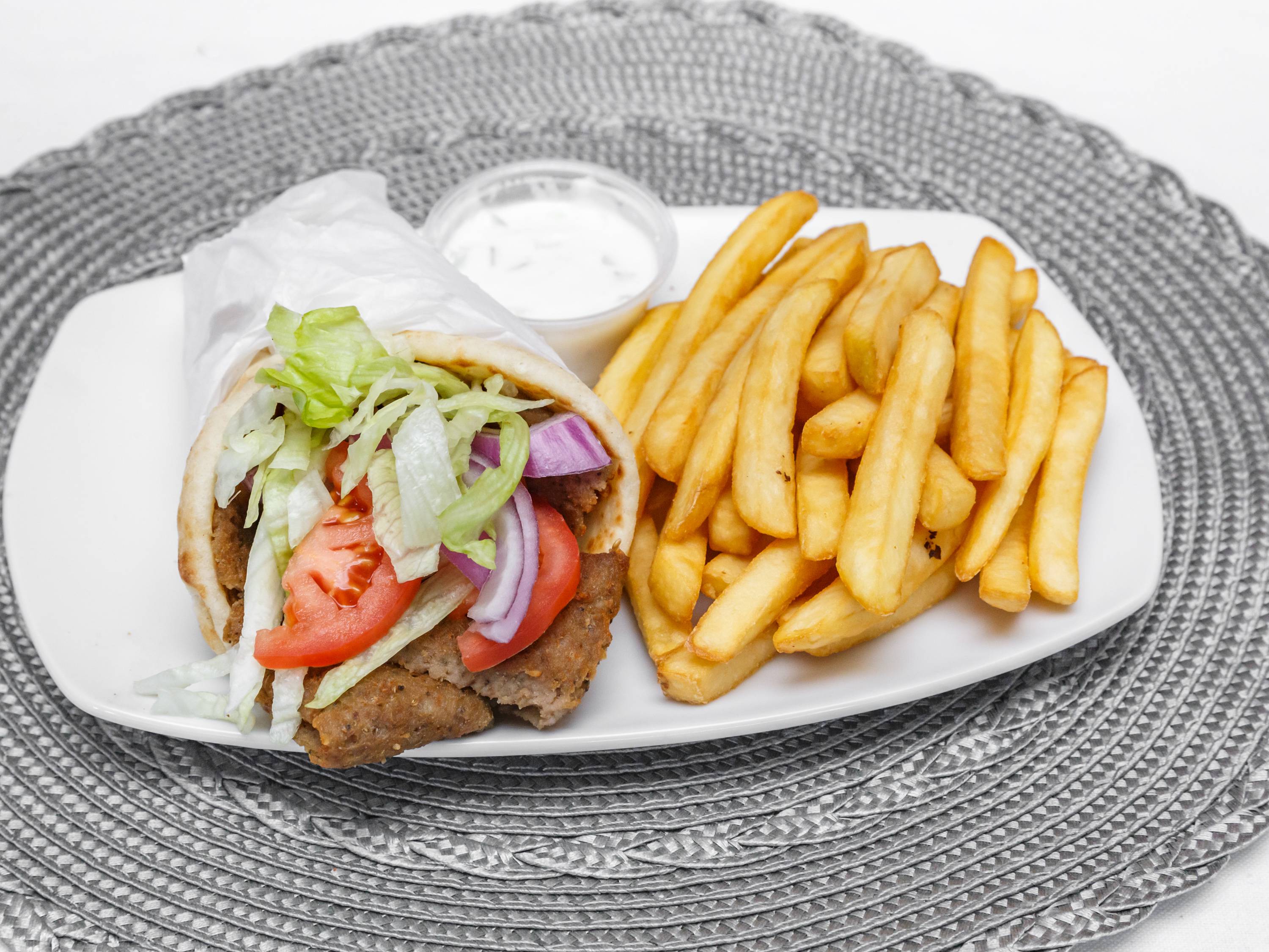 Order Gyro Platter with Fries food online from Pizza pronto store, Pittsburgh on bringmethat.com