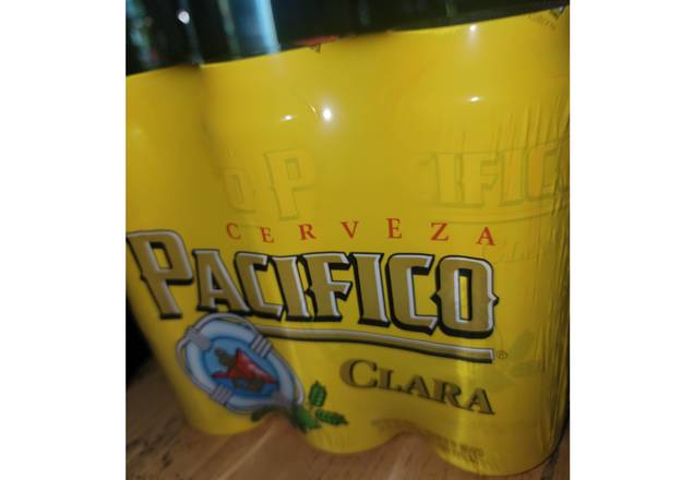Order Pacifico ( 24 oz. Cans) food online from Hub Market & Deli store, San Diego on bringmethat.com
