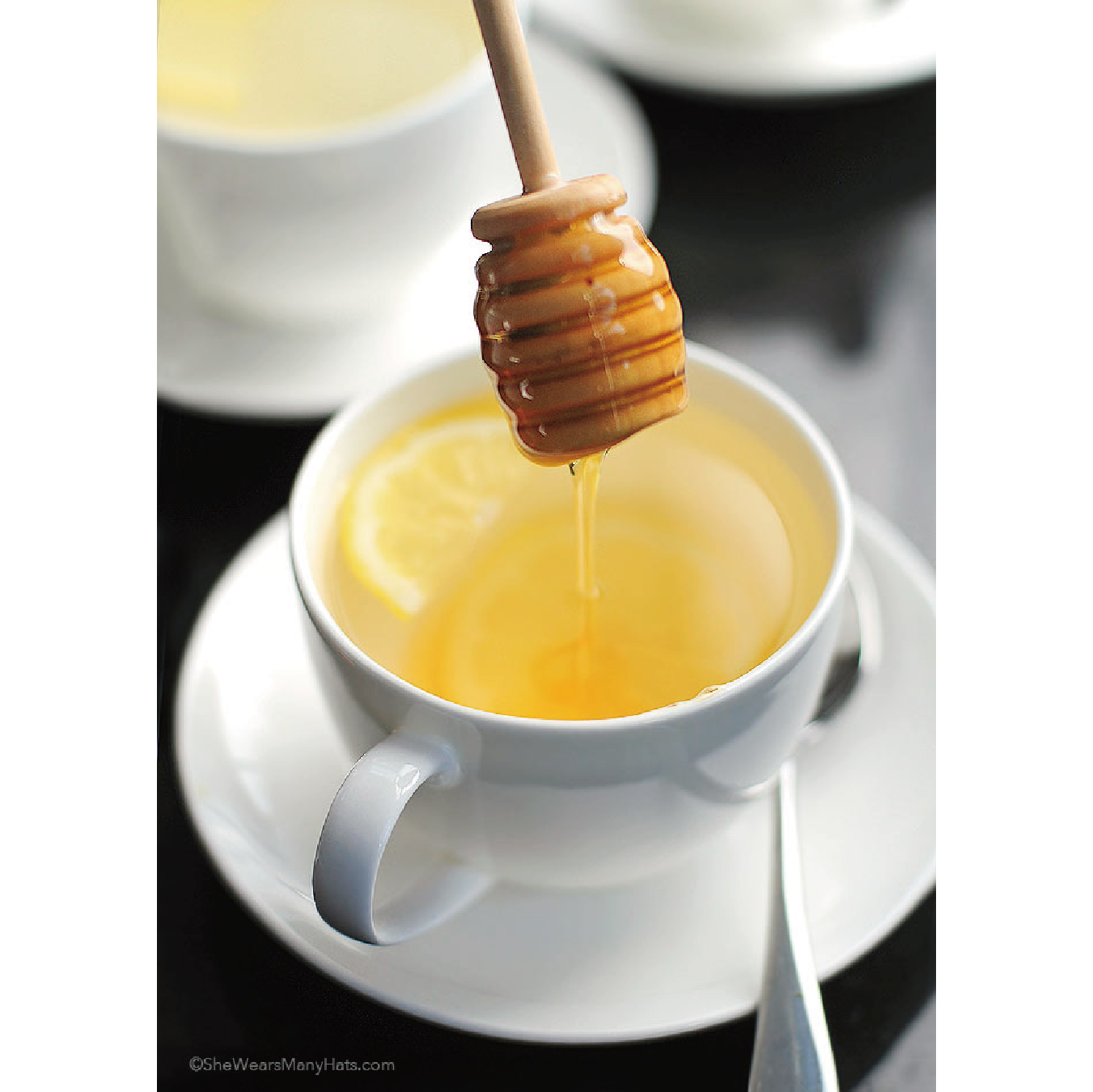 Order Honey Lemon Green Tea food online from Mr Wish store, Philadelphia on bringmethat.com
