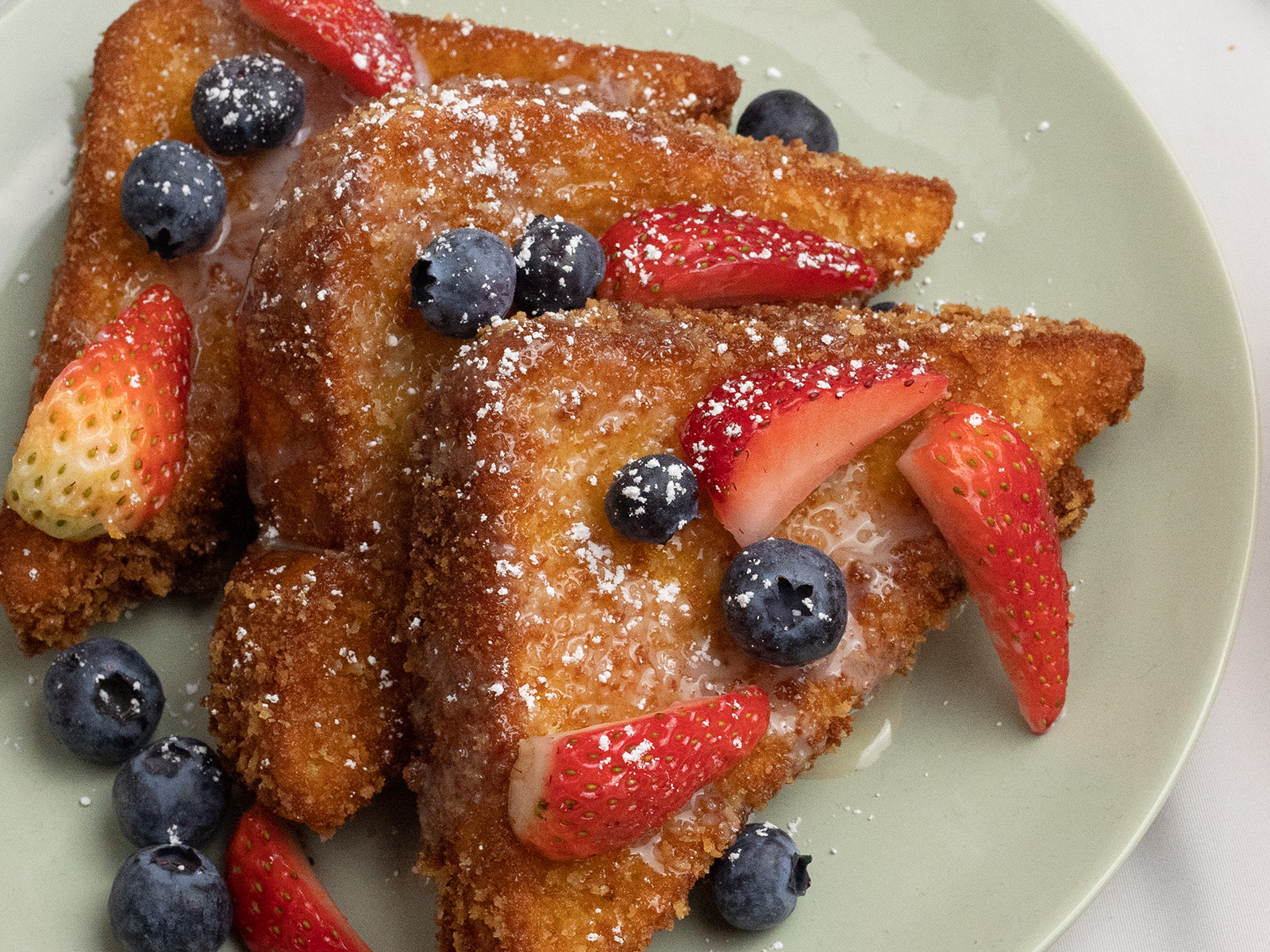 Order House French Toast food online from Popping Yolk Cafe store, Alhambra on bringmethat.com