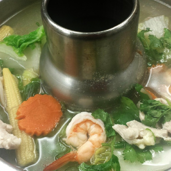 Order S4. Combination Soup food online from Thai Bbq & Noodles store, Cypress on bringmethat.com