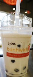 Order Lychee Smoothie food online from Banhwich Cafe store, Lincoln on bringmethat.com