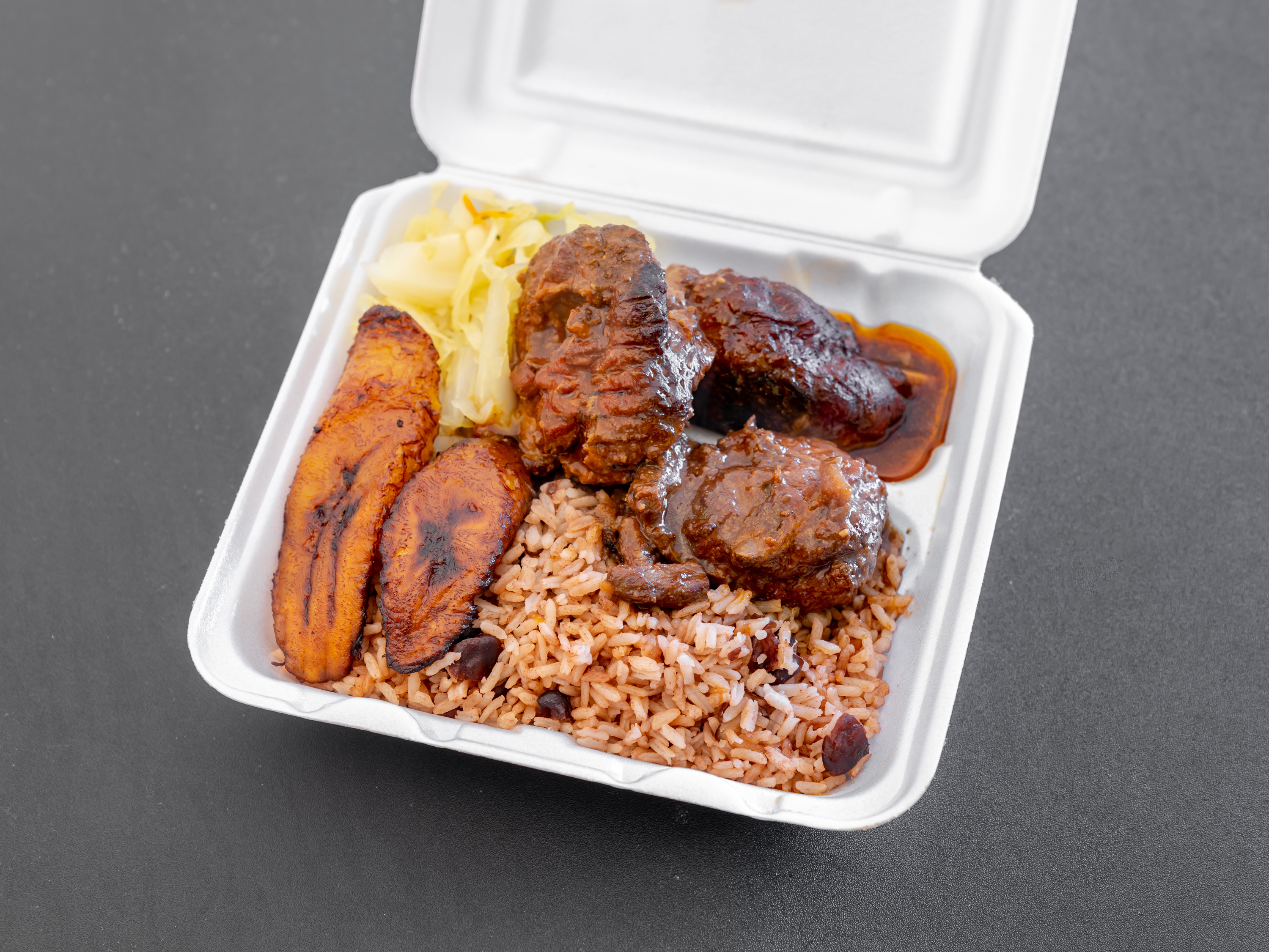 Order Brown Stew Chicken Lunch food online from Tip Top Willows store, Jonesboro on bringmethat.com