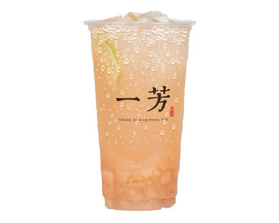 Order Sparkling Peach Fruit Tea / 桃氣泡泡 food online from Yifang Taiwan Fruit Tea store, SF on bringmethat.com