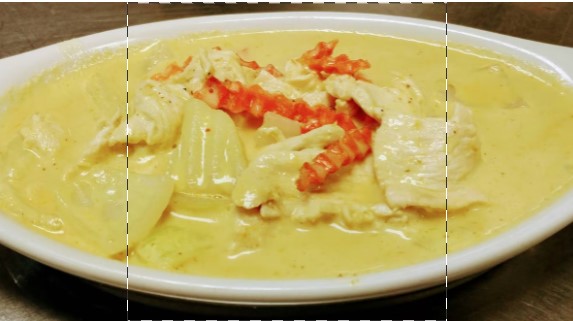 Order CU4. Yellow Curry food online from Mom Can Cook Thai Kitchen store, Santa Clarita on bringmethat.com