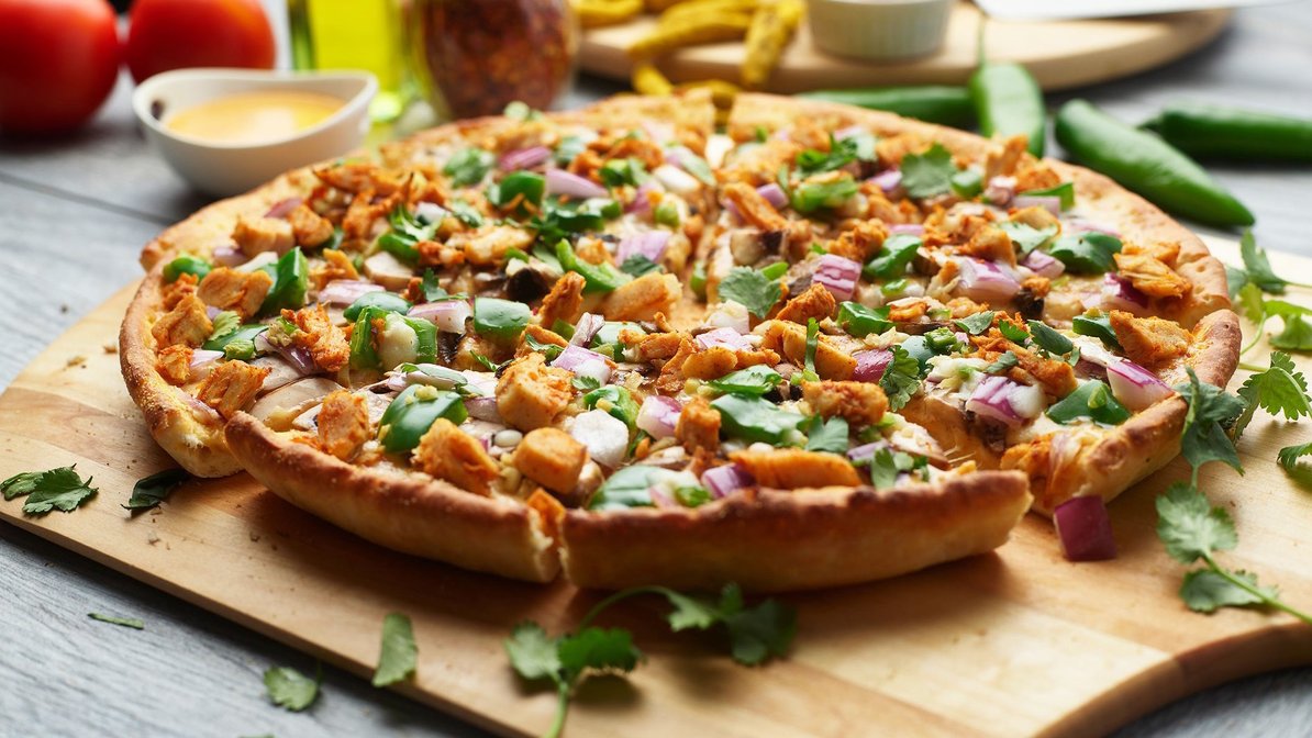 Order Chicken Tikka Masala Pizza Twist food online from Chicago's Pizza With A Twist store, Arlington on bringmethat.com