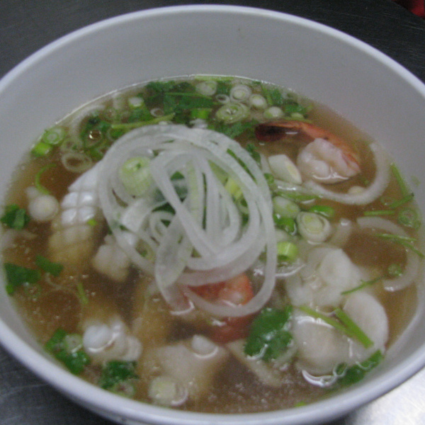Order P19. Pho with Seafood (PHS) food online from Pho Daily store, Long Beach on bringmethat.com