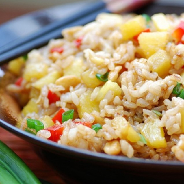 Order E05. Pineapple and Chicken Fried Rice food online from Wok Station store, San Francisco on bringmethat.com