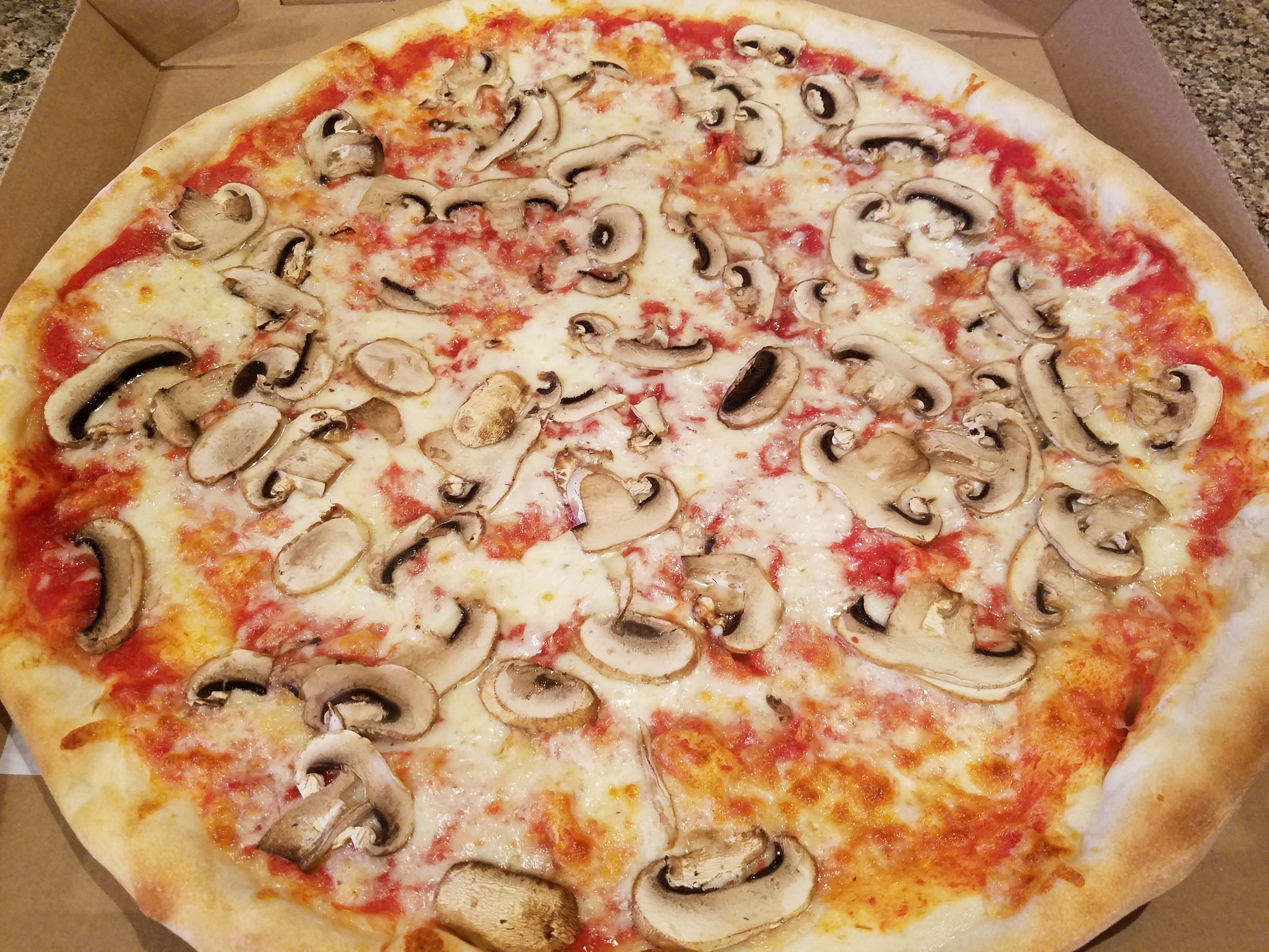 Order Mushroom Pizza food online from Franklin pizza store, Brooklyn on bringmethat.com