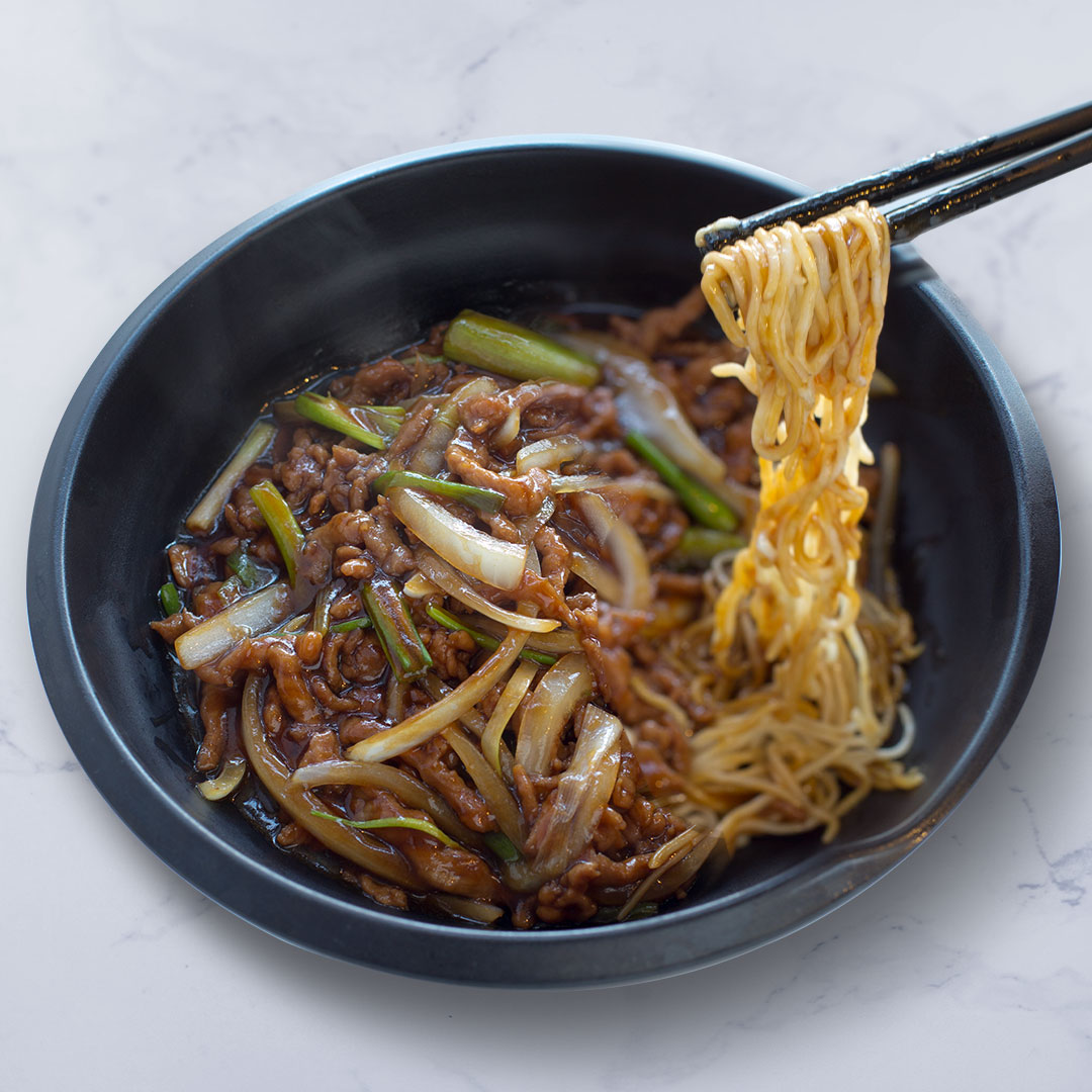 Order 64. Ginger Scallion Beef with Noodles food online from Tasty Noodle House store, Irvine on bringmethat.com