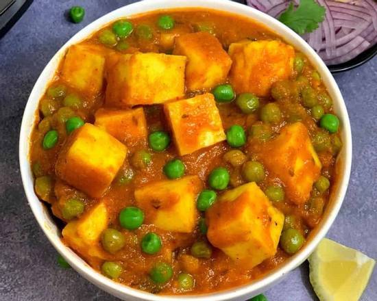 Order Mutter Paneer food online from Mayuri express store, Houston on bringmethat.com