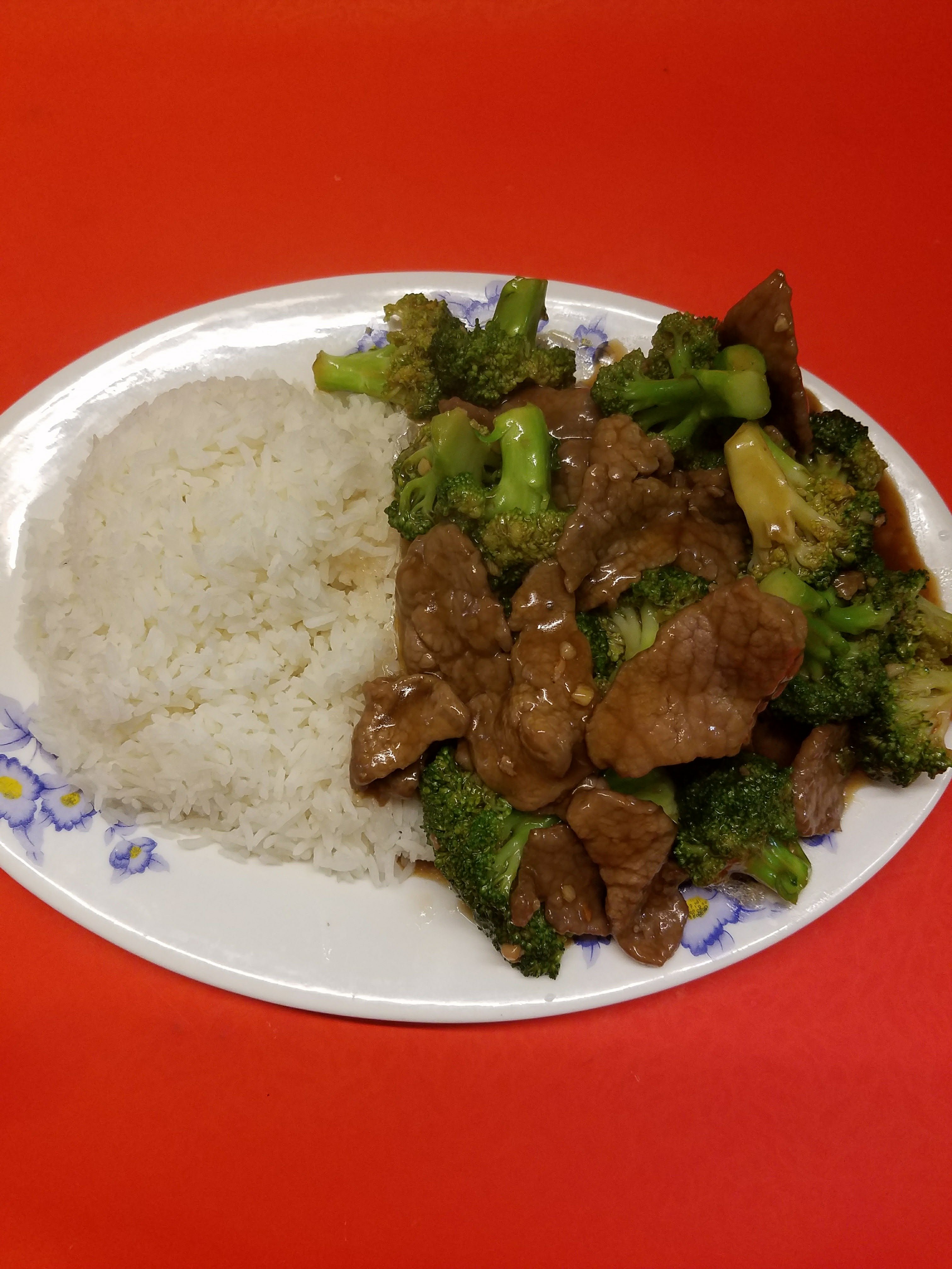 Order 22. Broccoli Beef Special food online from New Bamboo Kitchen store, Alameda on bringmethat.com