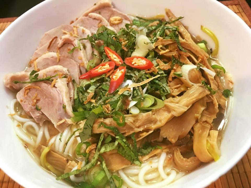 Order 4. Duck & Bamboo Shoot Noodle Soup-Bun mang vit food online from Tuyet Mai store, San Francisco on bringmethat.com